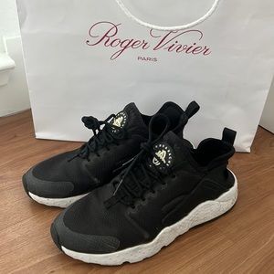 NIKE Air Hurache Black 6.5